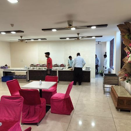 Hotel Luxuria Ludhiana Luaran gambar