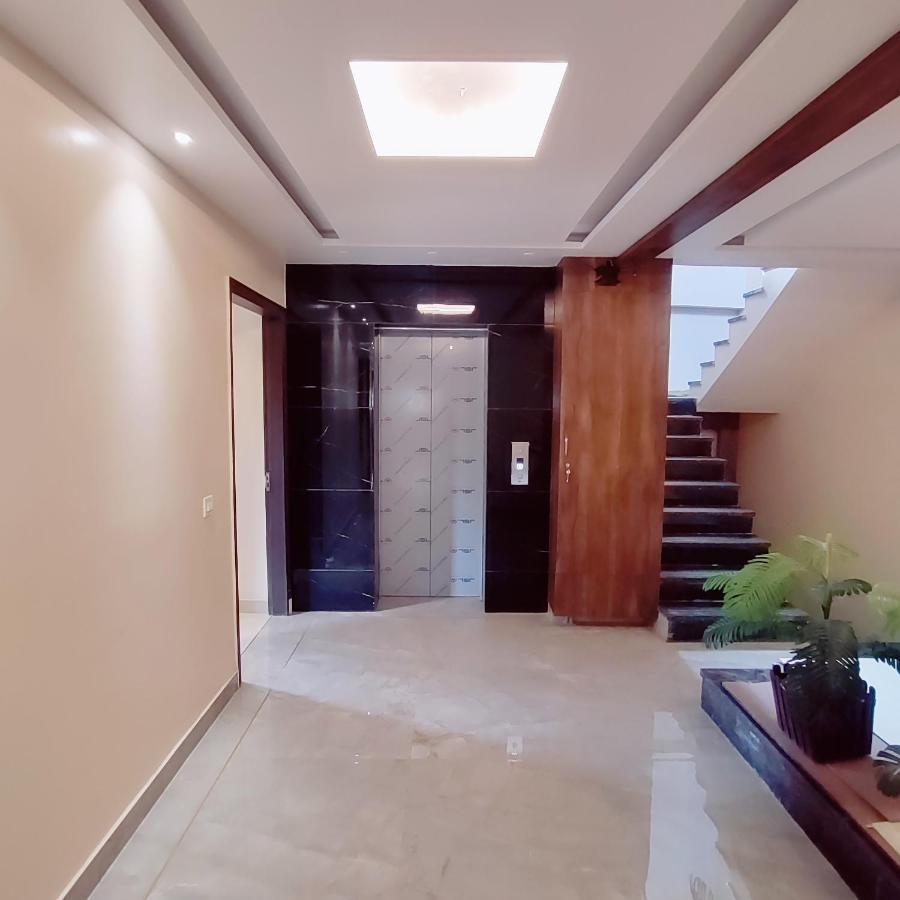 Hotel Luxuria Ludhiana Luaran gambar