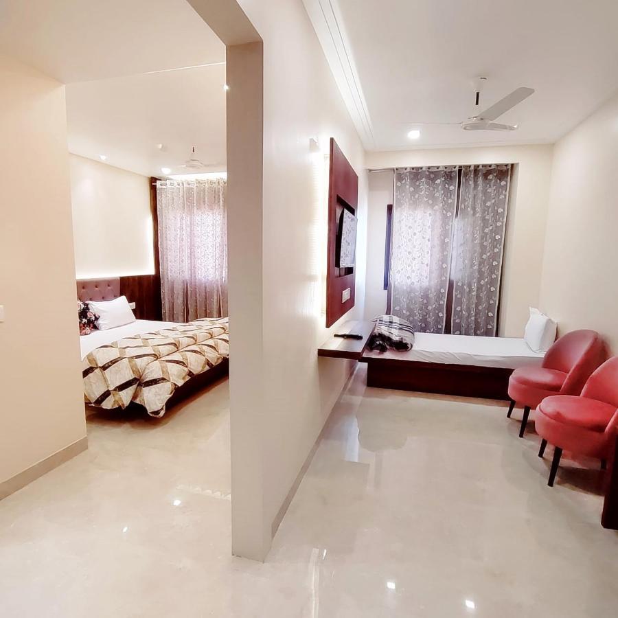 Hotel Luxuria Ludhiana Luaran gambar